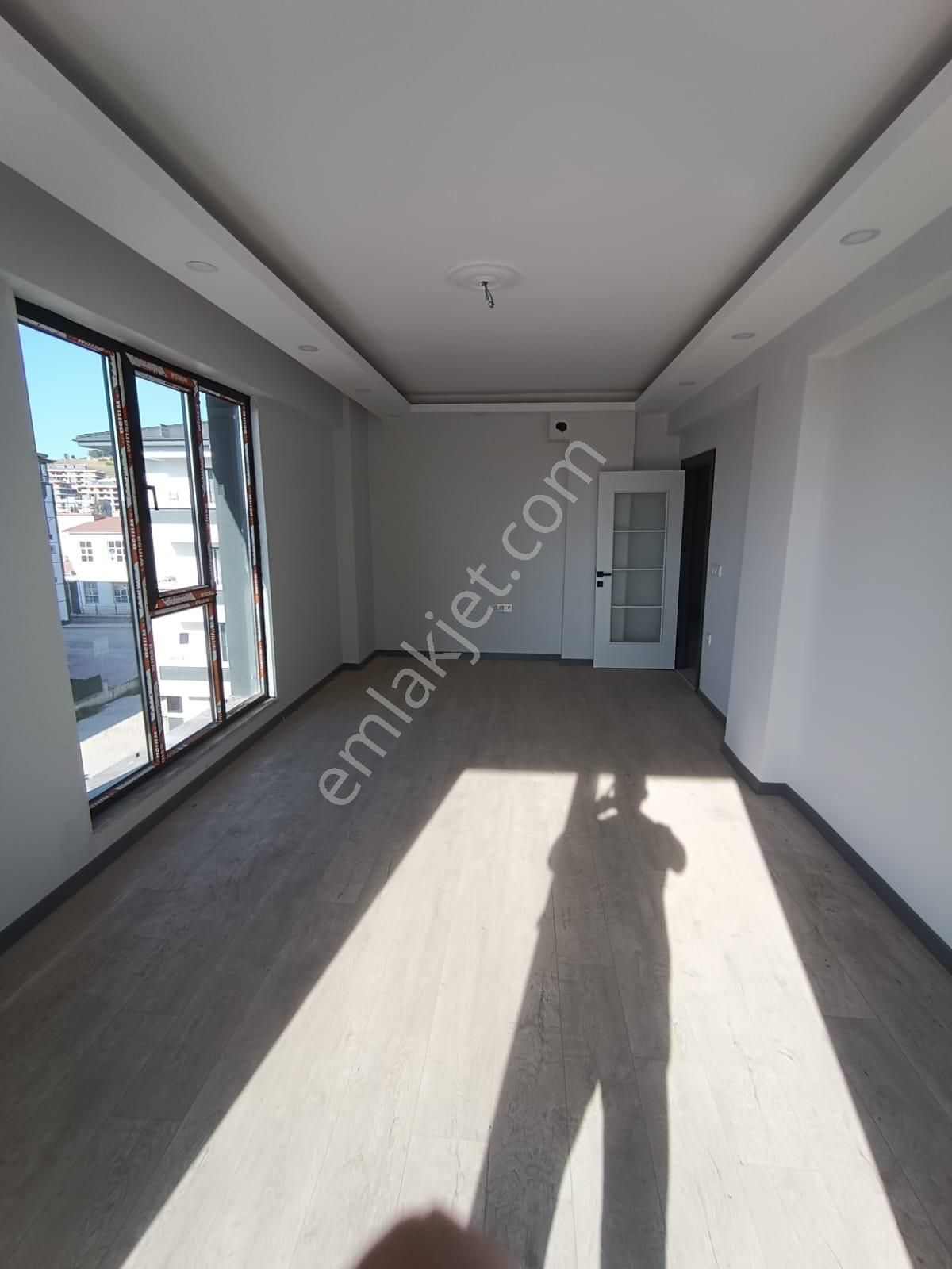 Yalova Çiftlikköy Çiftlik Mahallesinde Satılık 3+1 Daire - Görsel 4