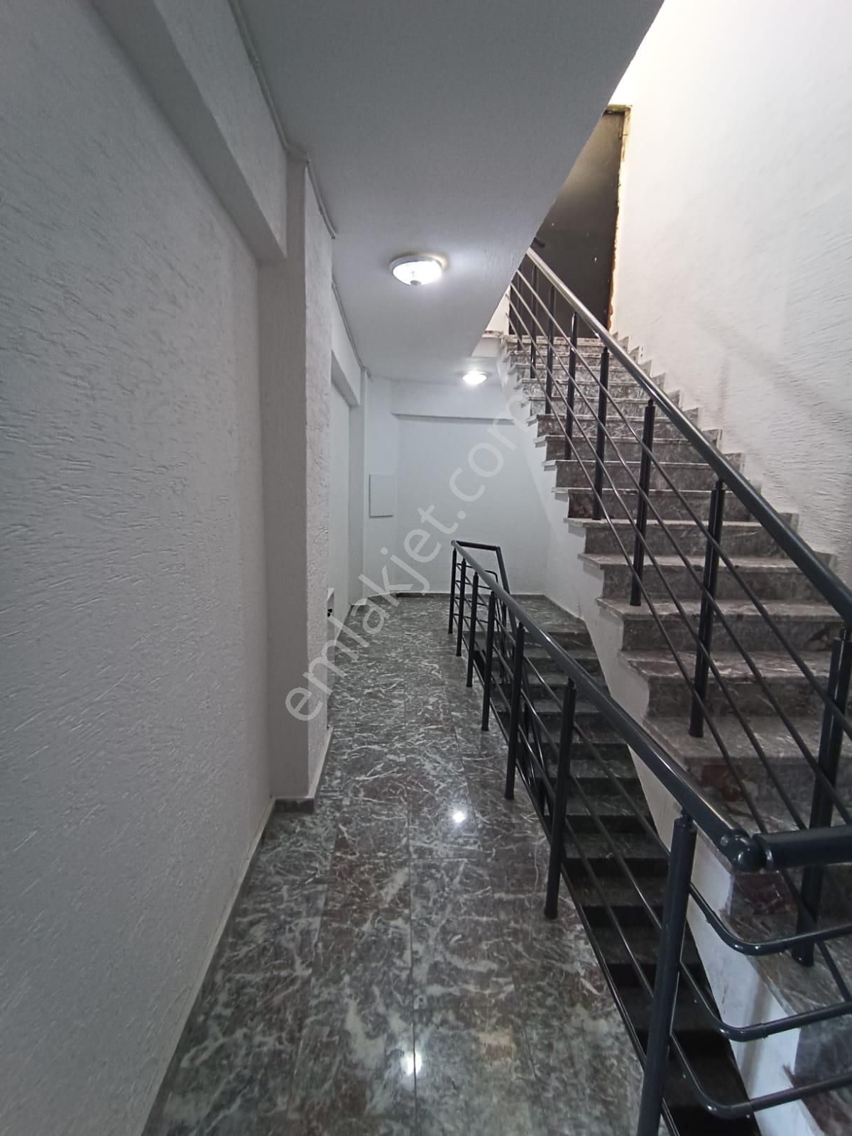 Yalova Çiftlikköy Çiftlik Mahallesinde Satılık 3+1 Daire - Görsel 29