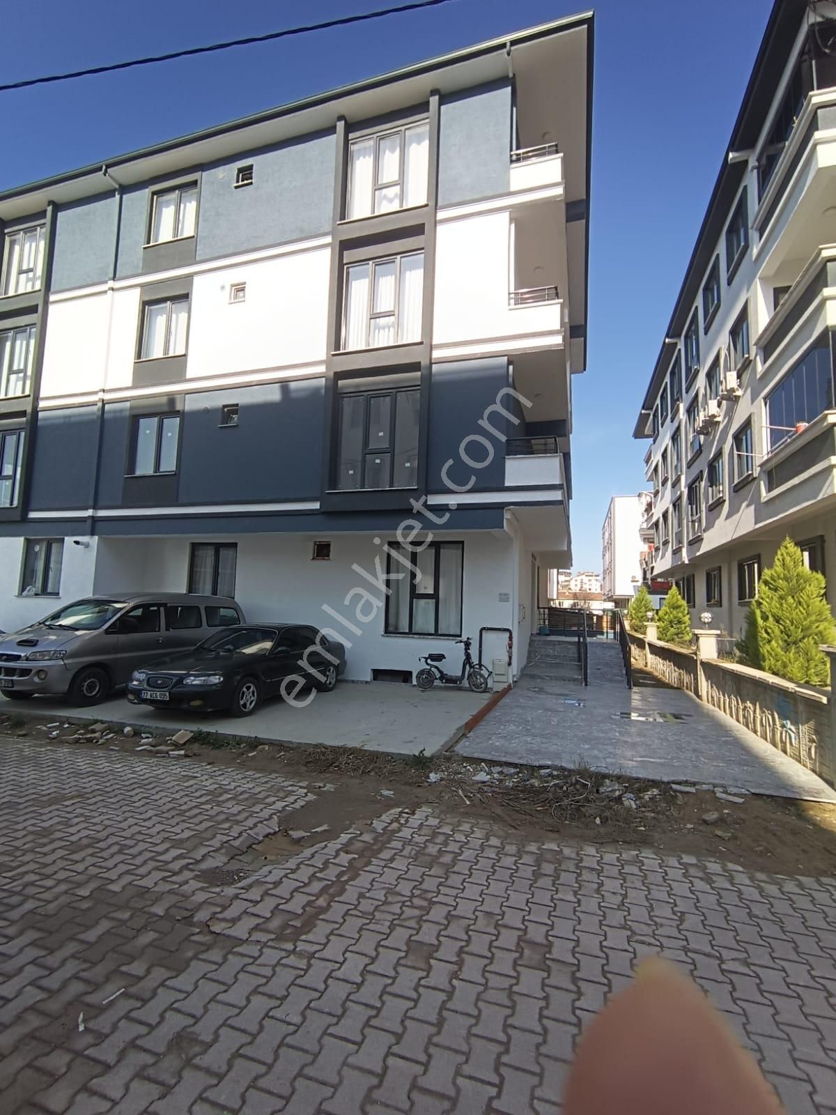 Yalova Çiftlikköy Çiftlik Mahallesinde Satılık 3+1 Daire - Görsel 35