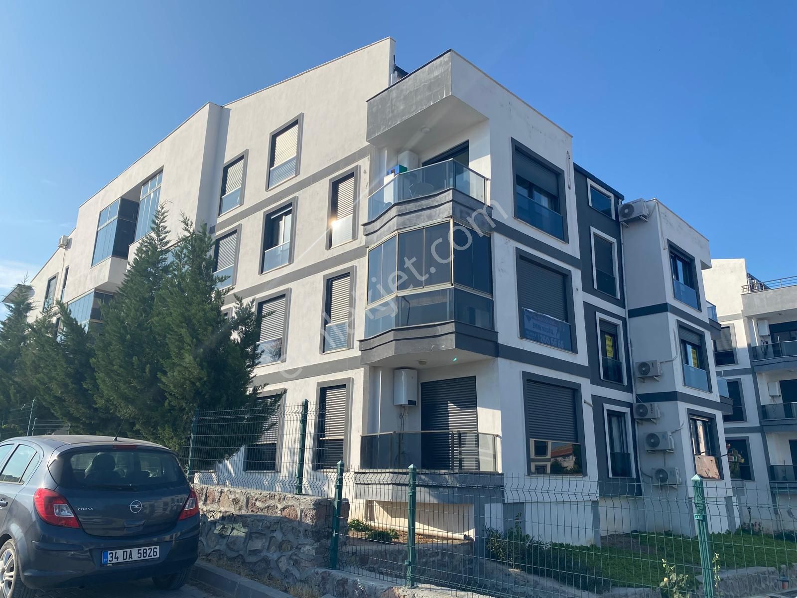 Çandarlı Arcava Home Sitesinde Ara Kat Satılık 2+1 Lüks Daire