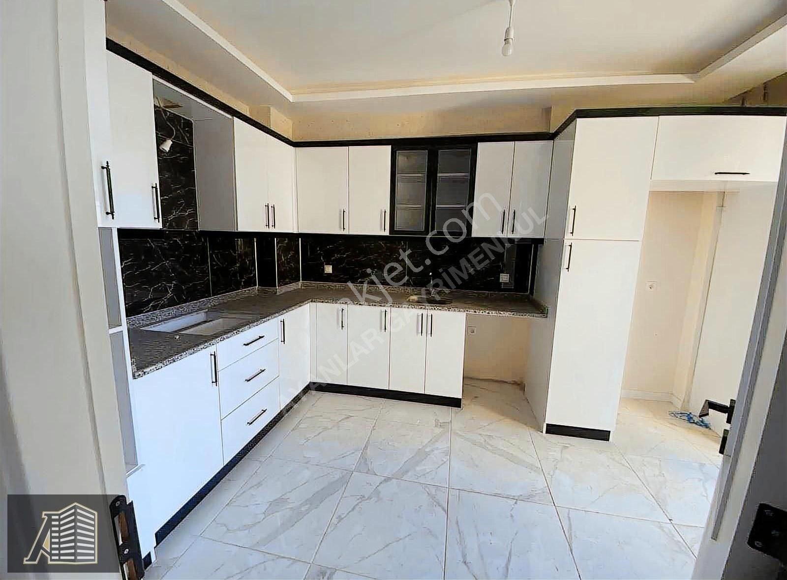 Ayanlar Gyo'dan Altıyol Fetih Cad Ara Kat 3+1 Sıfır Satılık Dair