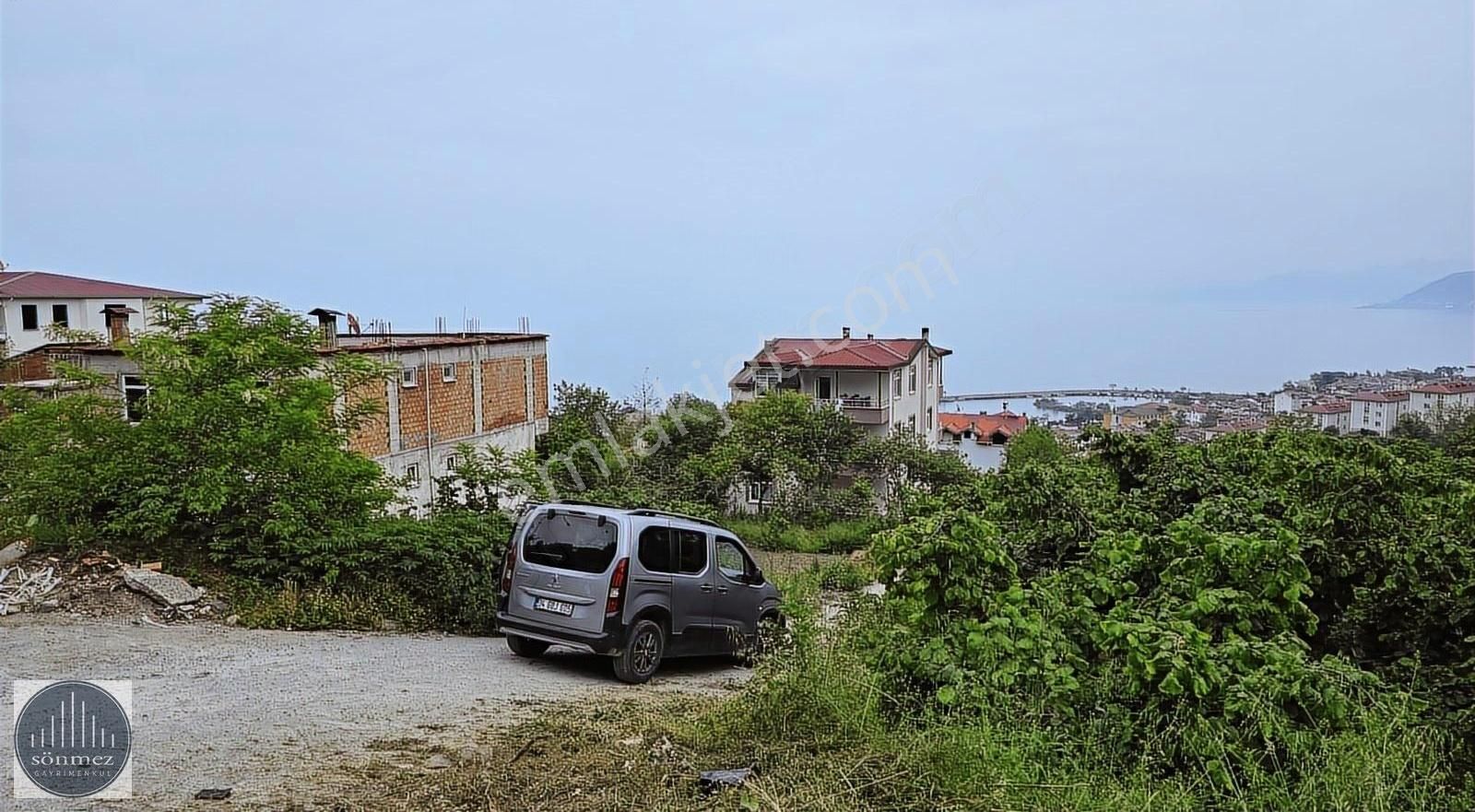 Sönmez'den Perşembe'de Deniz Manzaralı 4 Kat İmarlı Satılık Arsa