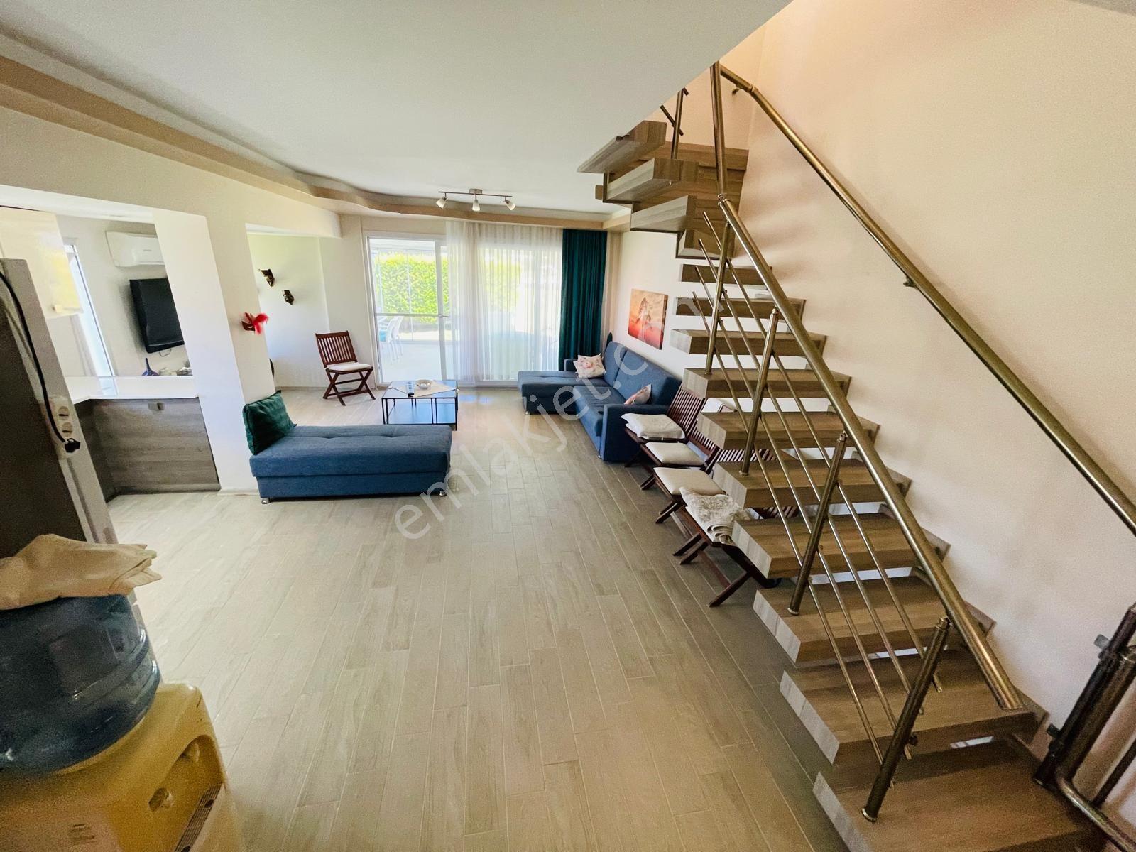 Kuşadası Güzelçamlı’da Denize 1.5km Yüzme Havuzlu Oyunparklı Elit Sitede 3+1 180m2 Lux Villa - Görsel 29