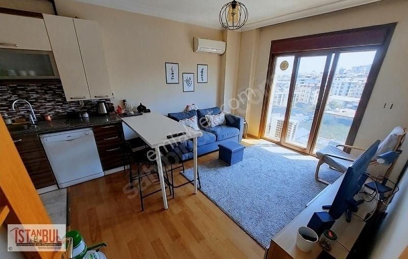 Royal Residence 8.kat Güvenlikli Full Eşyalı 2+1 Satılık Daire.