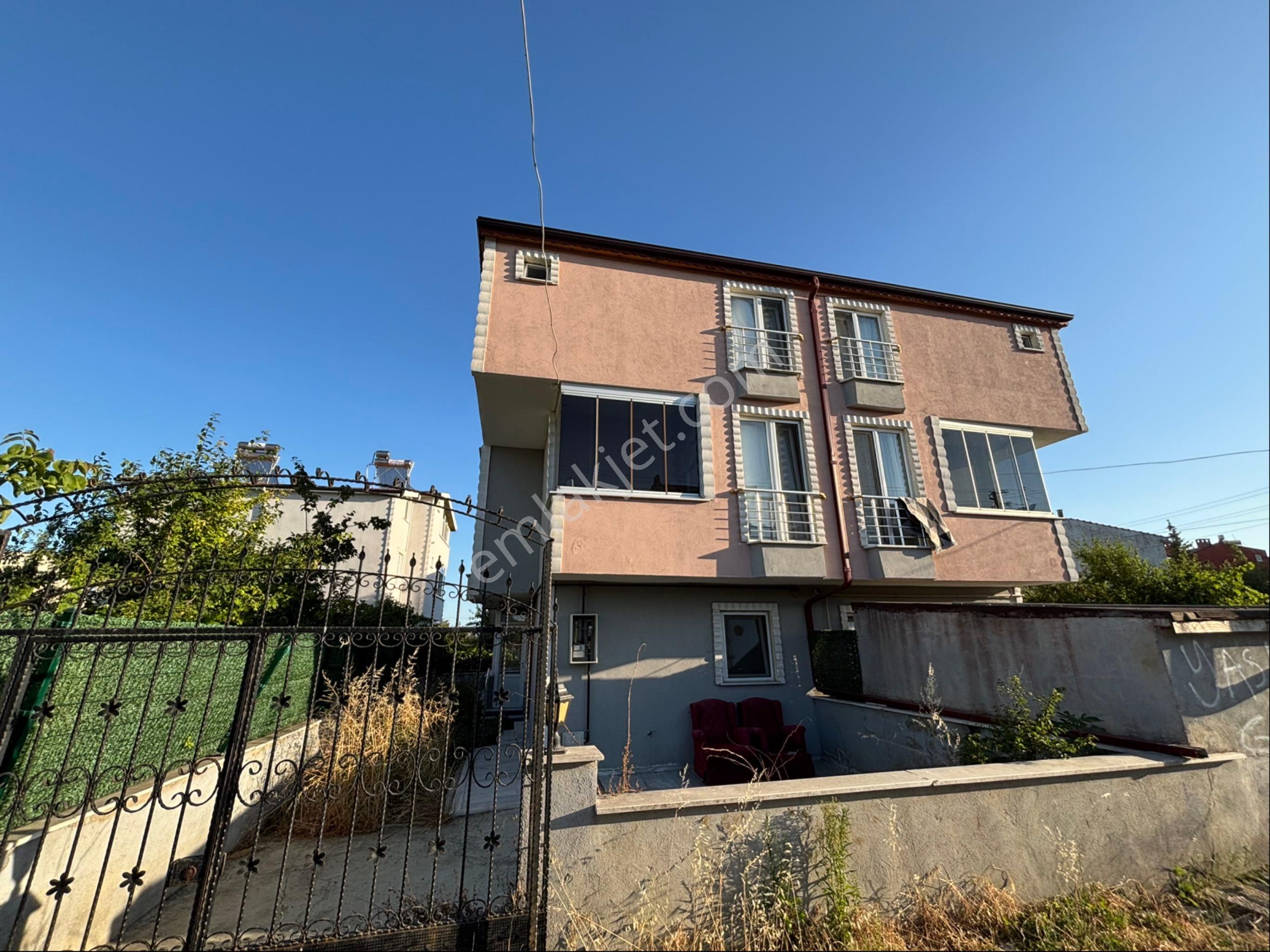⫷█ Kd Grup █⫸ Ebeveyn Banyolu 5+1 Eşyalı Villa Denize 3 Dk