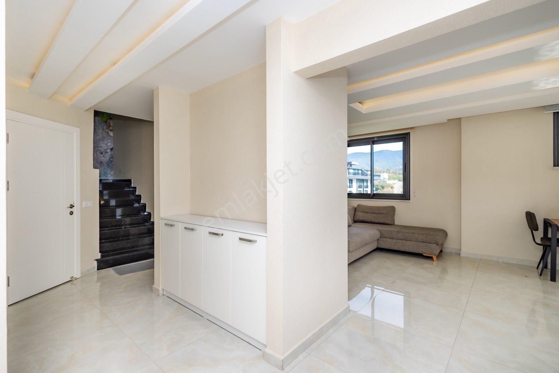 Kestel’de Deniz Manzaralı 3+1 Eşyalı Dublex - Görsel 32