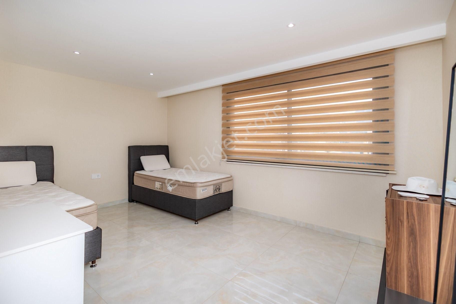 Kestel’de Deniz Manzaralı 3+1 Eşyalı Dublex - Görsel 25