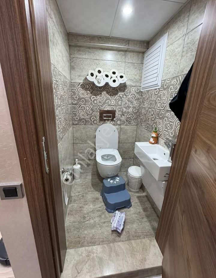 Sahibinden Kiralık Daire Bilgi İçin 0501164.5.8.6.2 Eşimi Arayainiz...