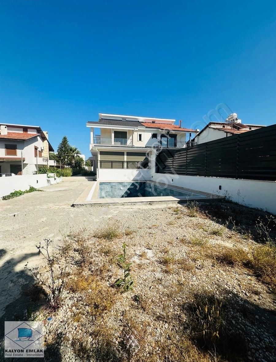 Çeşme Altınyunusta Satılık Müstakil Havuzlu Lüks Villa - Görsel 2