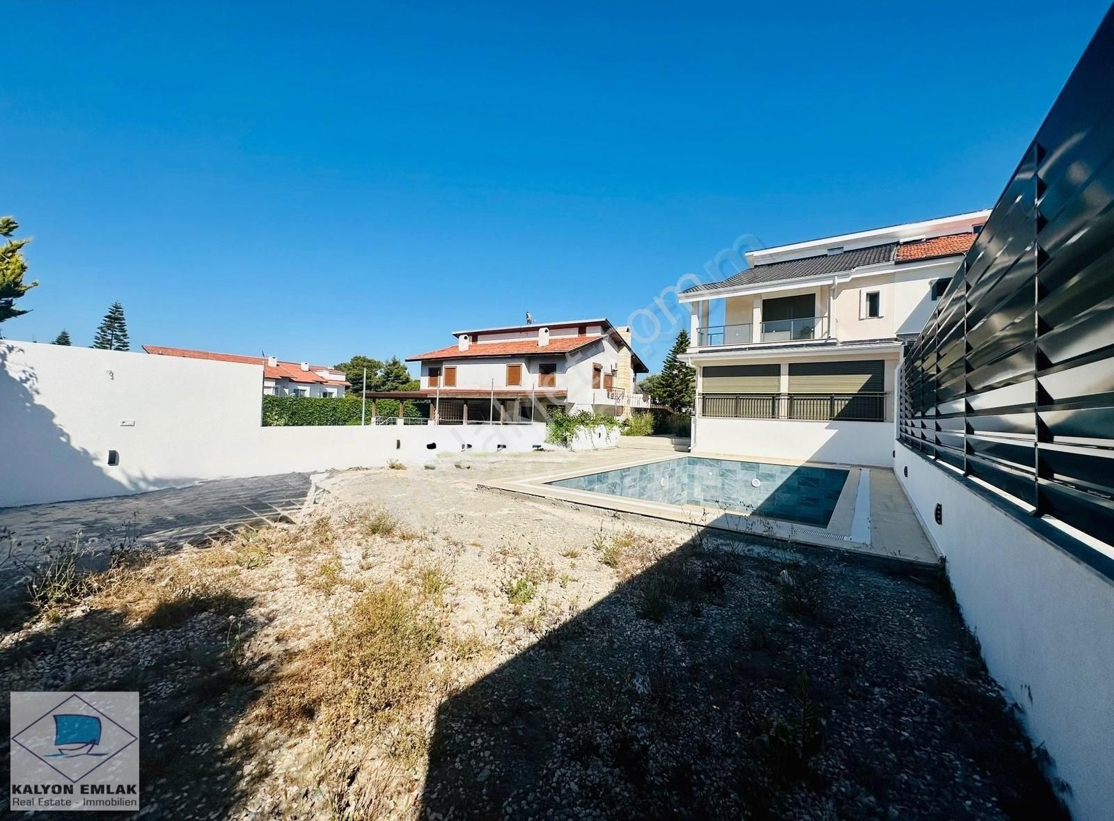 Çeşme Altınyunusta Satılık Müstakil Havuzlu Lüks Villa - Görsel 15