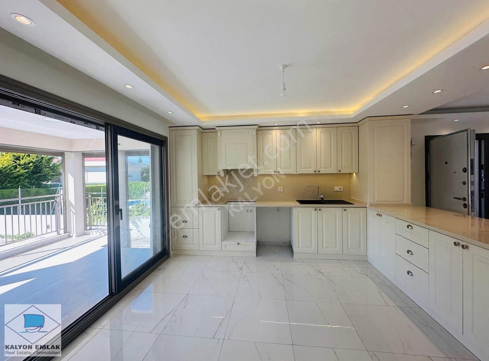 Çeşme Altınyunusta Satılık Müstakil Havuzlu Lüks Villa - Görsel 29