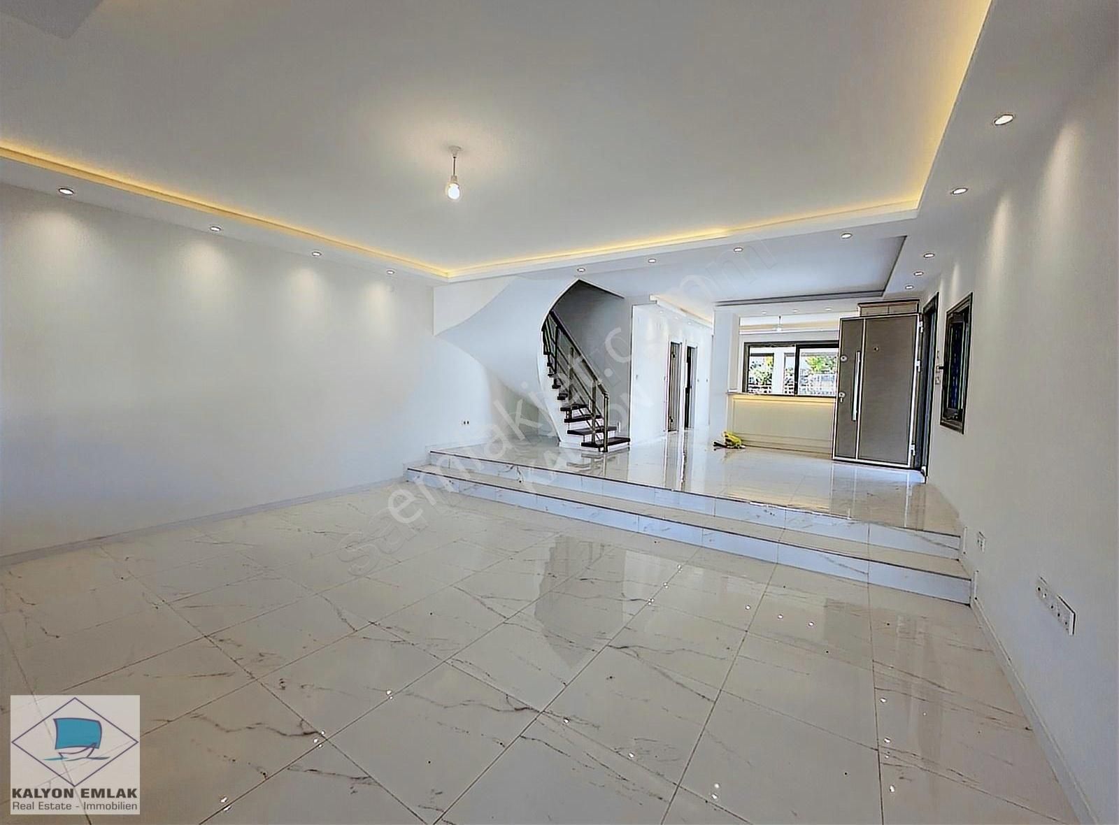 Çeşme Altınyunusta Satılık Müstakil Havuzlu Lüks Villa - Görsel 17