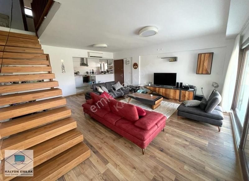 Çeşme Paşalimanında Satılık Eşsiz Lokasyonda 4+1 Villa - Görsel 14