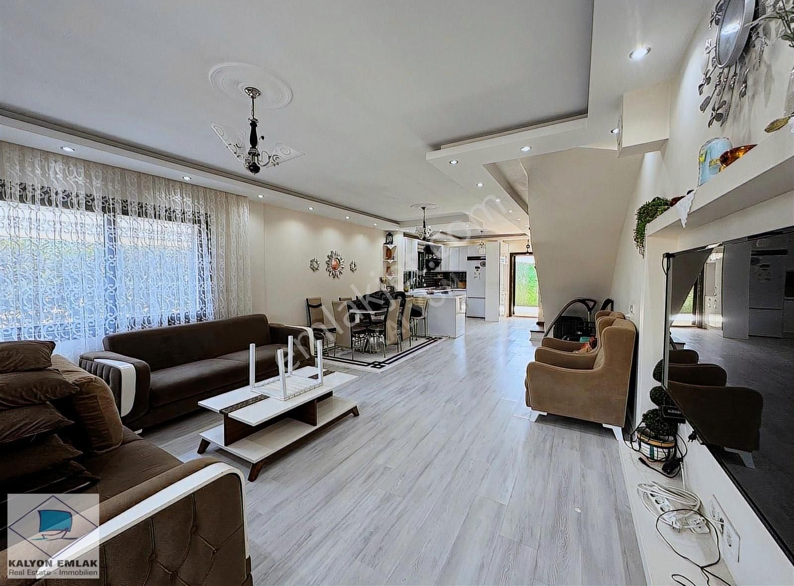 Alaçatıda Tapulu Müştemilatlı Fırsat Villa! - Görsel 26