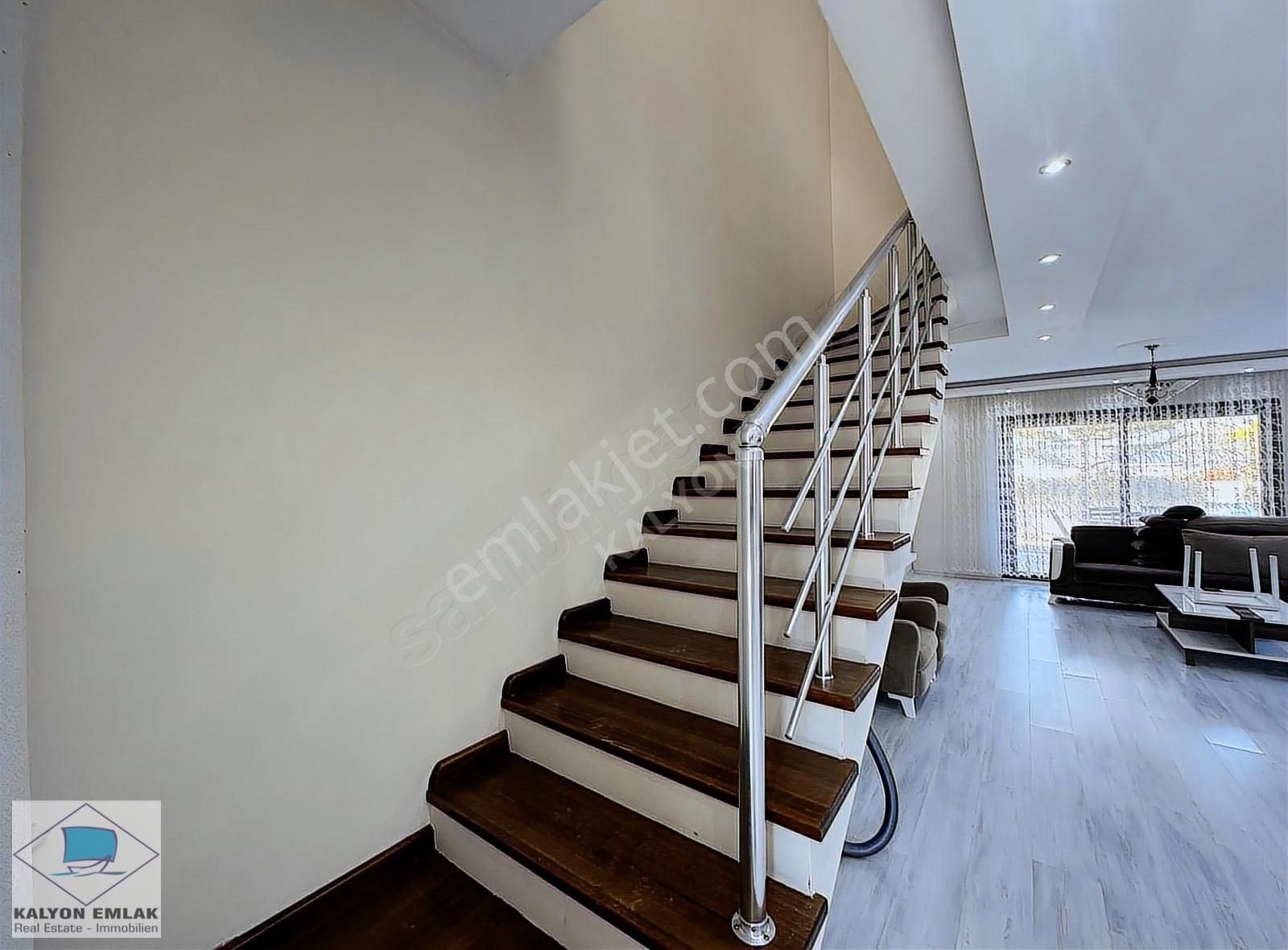 Alaçatıda Tapulu Müştemilatlı Fırsat Villa! - Görsel 7