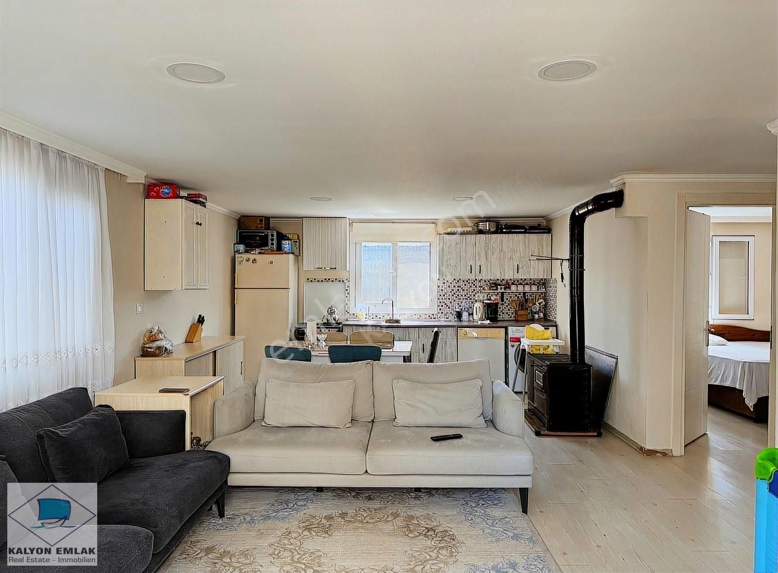 Alaçatıda Tapulu Müştemilatlı Fırsat Villa! - Görsel 28