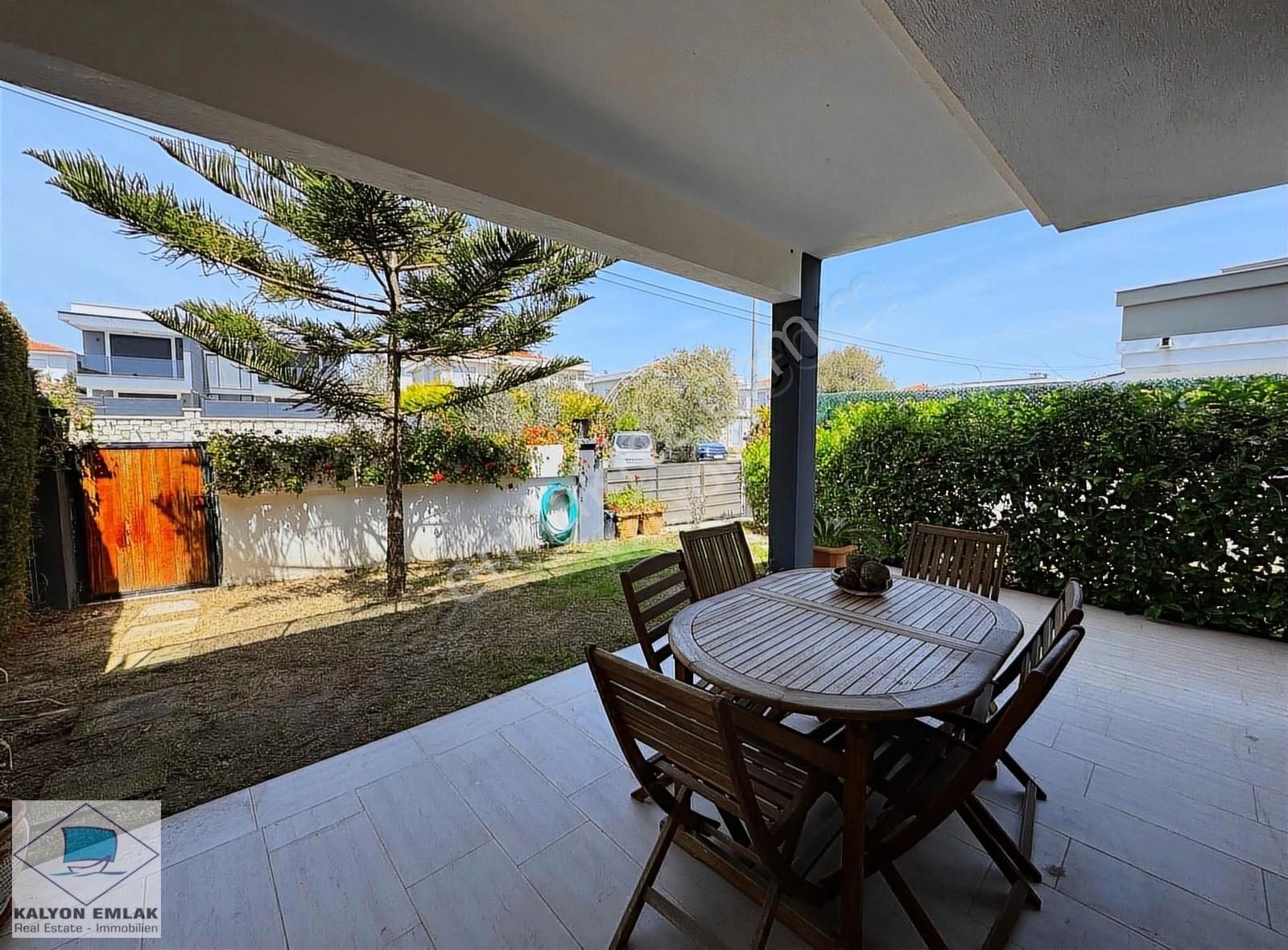 Alaçatıda Tapulu Müştemilatlı Fırsat Villa! - Görsel 11