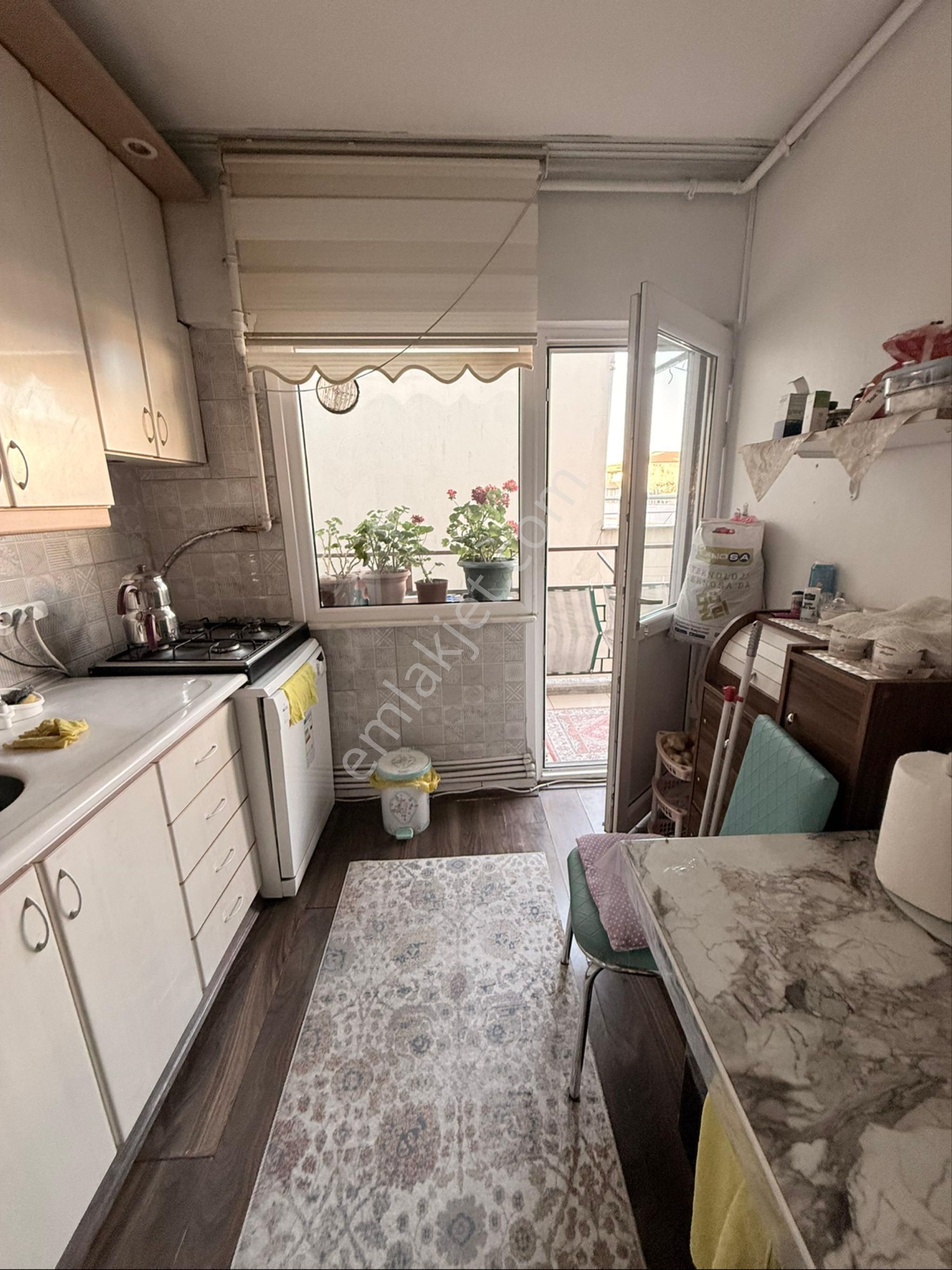 Yalova İstanbul Caddesinde Satılık 2+1 Daire - Görsel 18