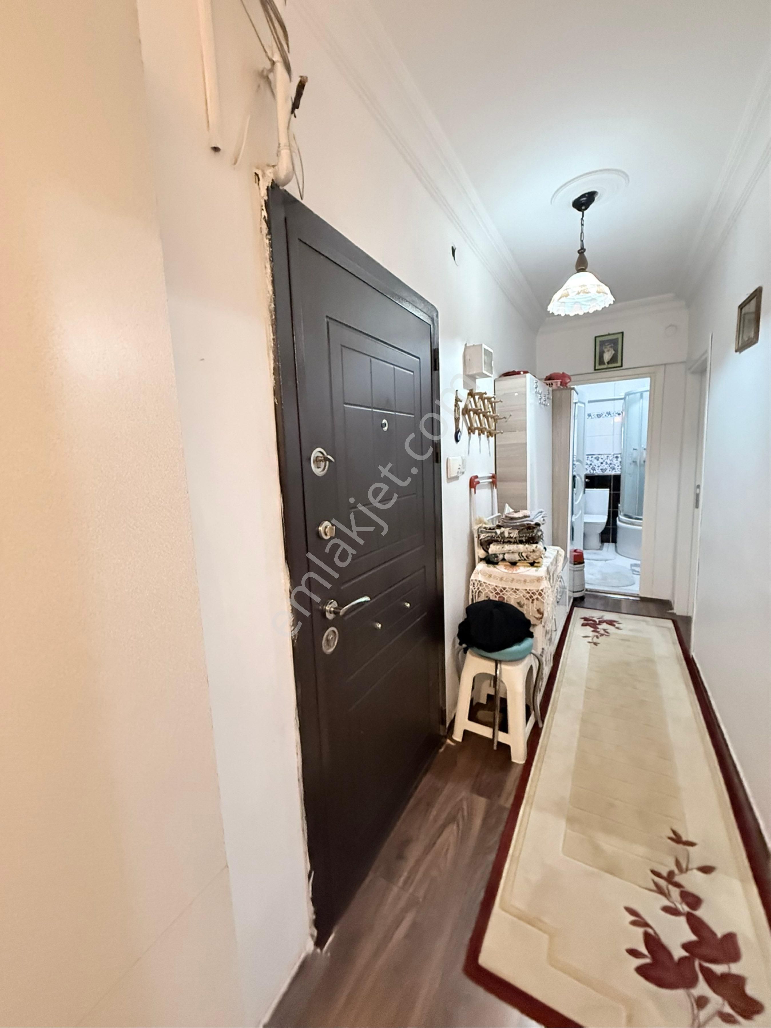 Yalova İstanbul Caddesinde Satılık 2+1 Daire - Görsel 12