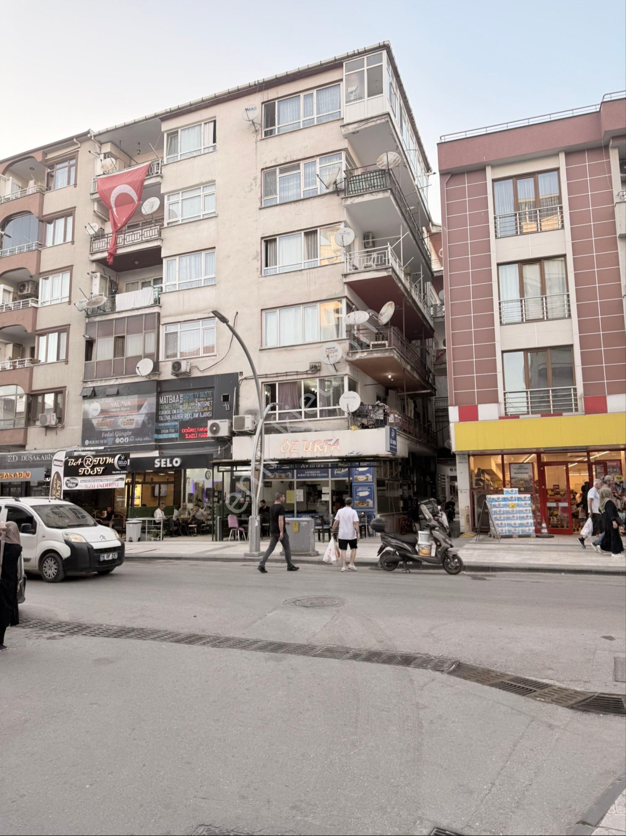 Yalova İstanbul Caddesinde Satılık 2+1 Daire - Görsel 27