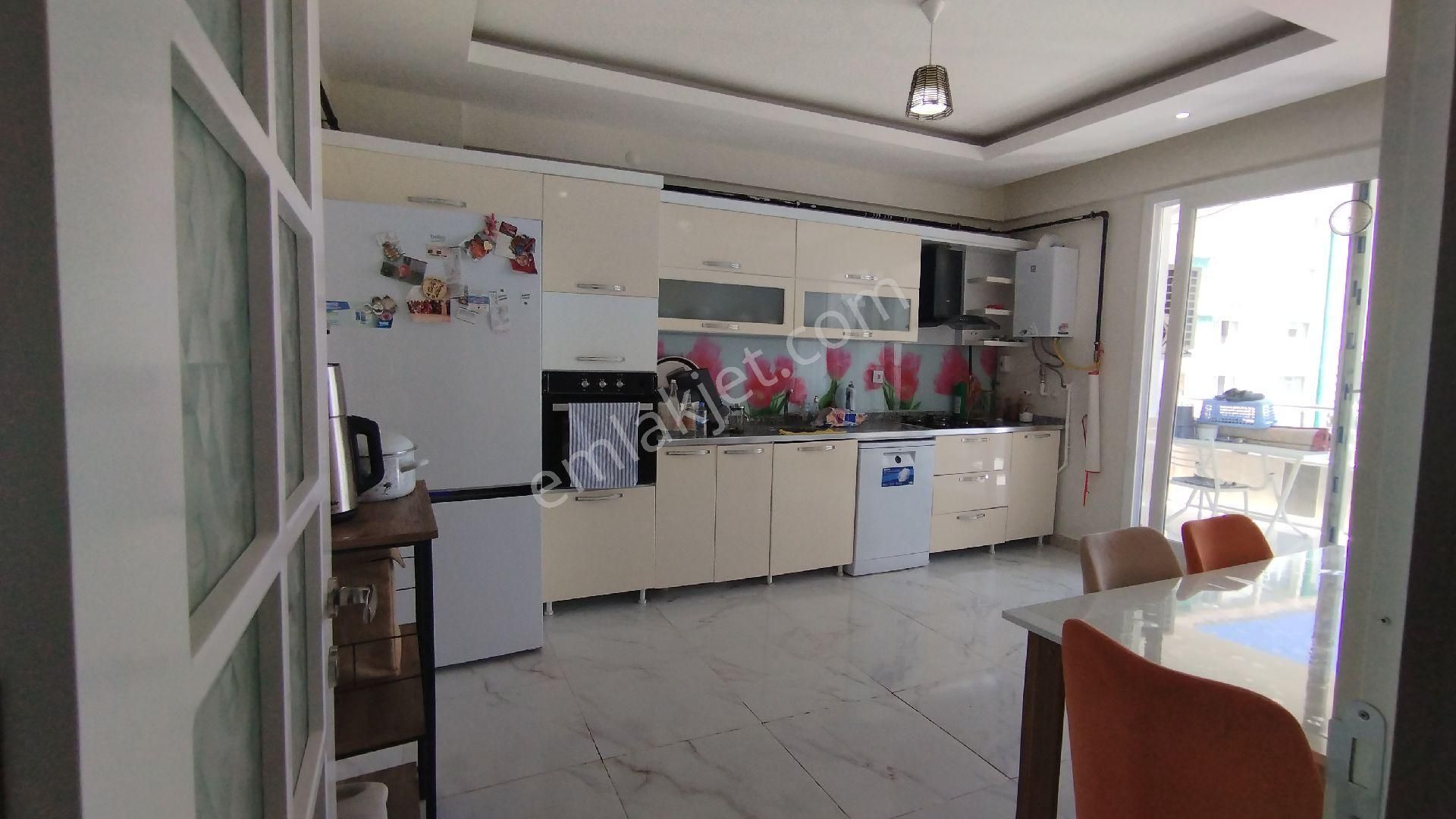 Zana Düğün Salonu Civarı Ara Kat Temiz Hasarsız Daire