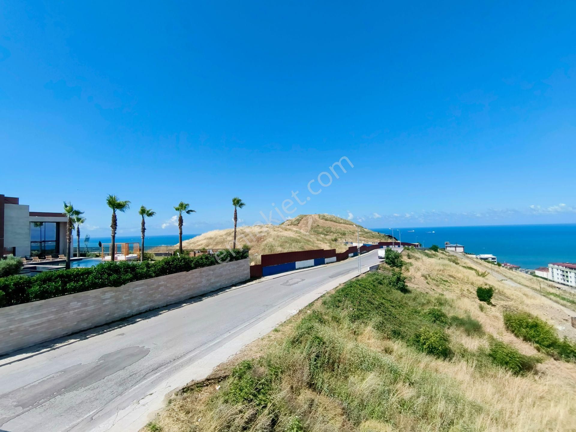 Hasköy Toptepe Mahallesinde Deniz Ve Doğa Manzaralı Satılık 1+1