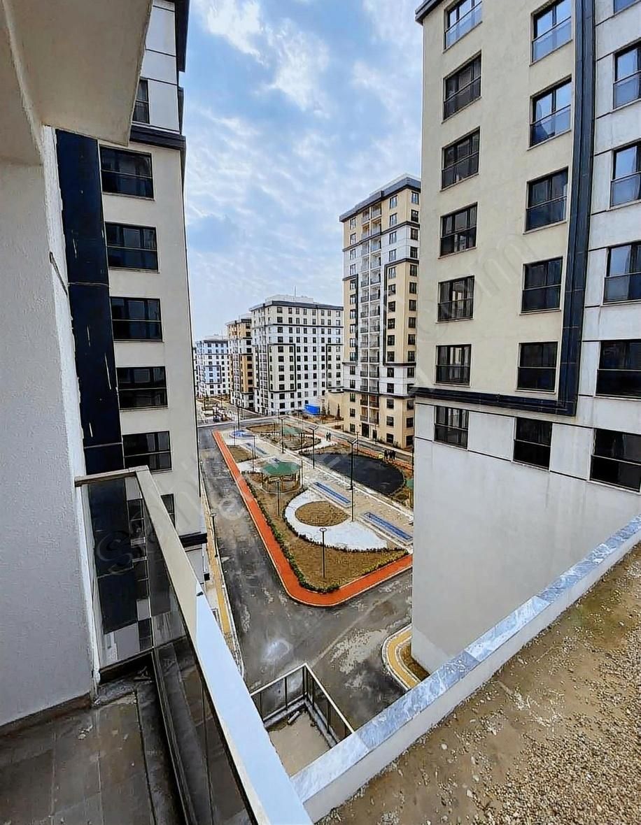 Bağcılar Tokı Yapımı Site İçinde - Görsel 12