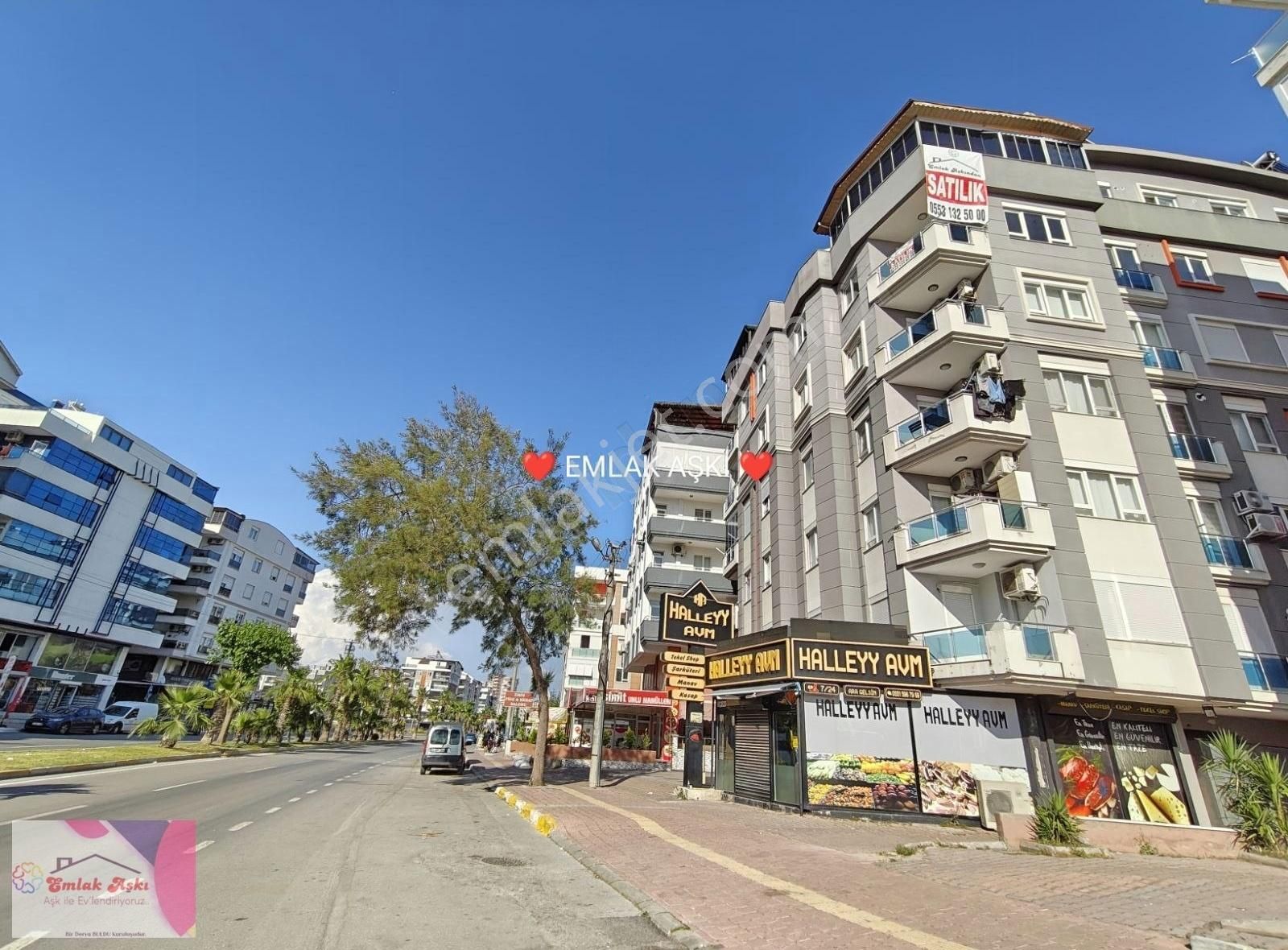 Köşe Başi Yol Cepheli Asansörlü Dubleks Yol Cepheli Acil Satilik