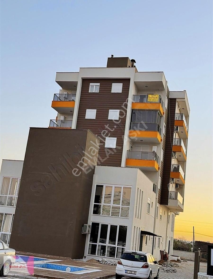 Yüzme Havuzlu Ara Kat Lüks Konsept Acil Satılık!