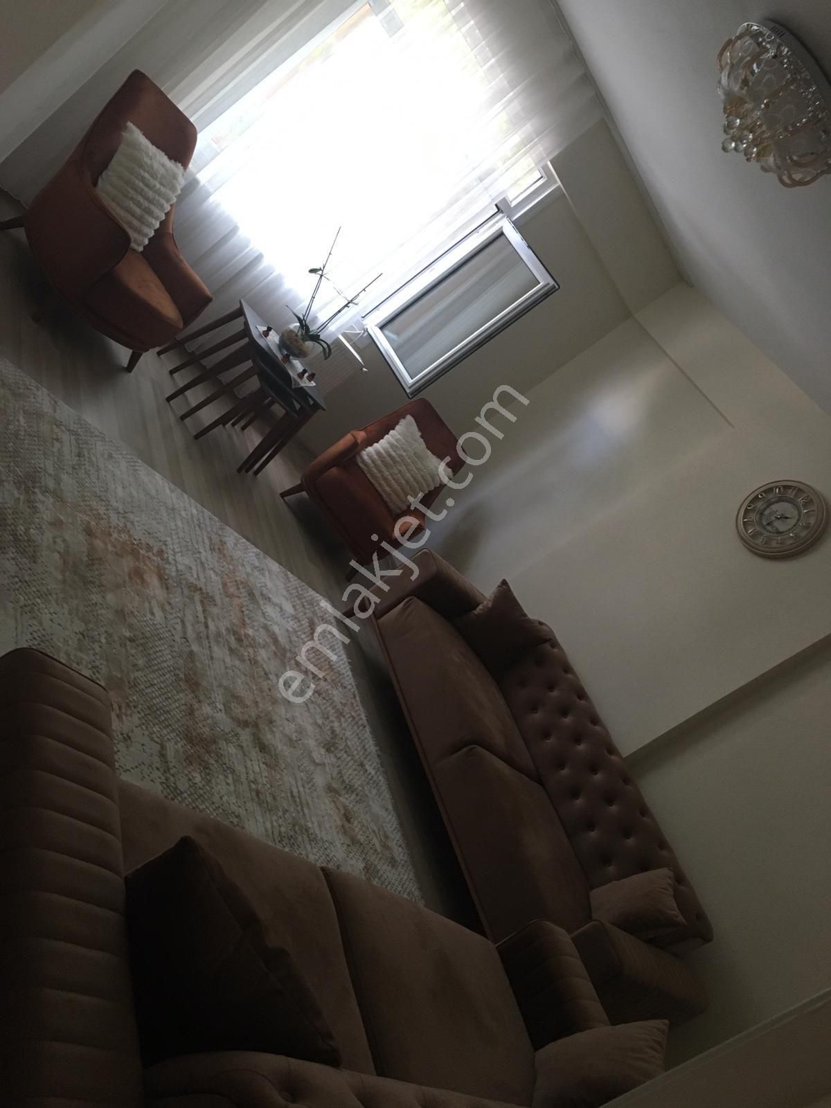 Kartal Topselvi Yalı Mahallesinde Satılık Daire