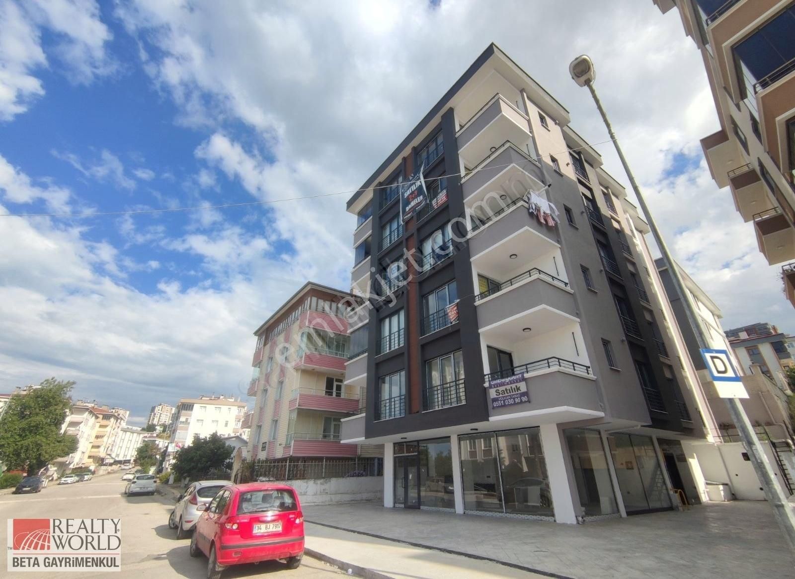 K.kolpınar'da Bornova Cd. Cephe Yanı Başı Çocuk Parkı Kiralık2+1