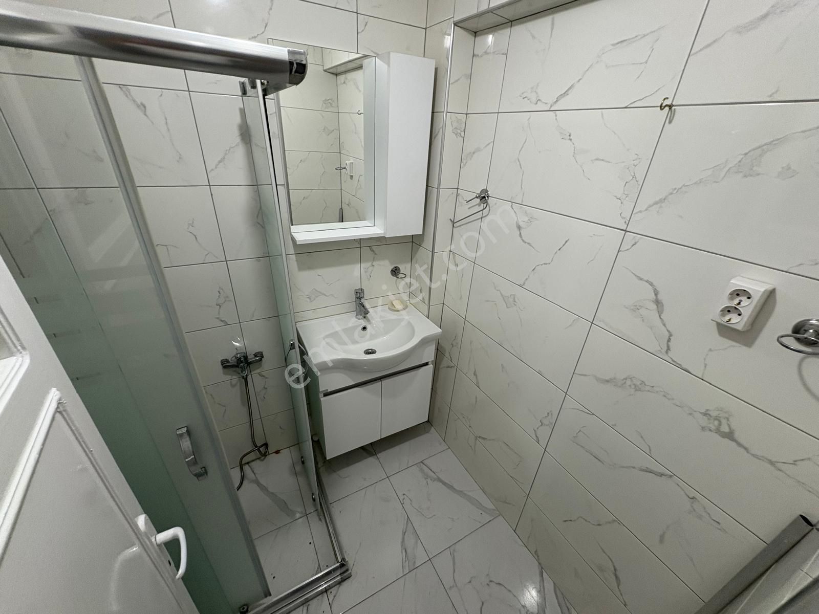 Sincan Merkezde Yapılı 2+1 Satılık Daire .....2.400.000tl......