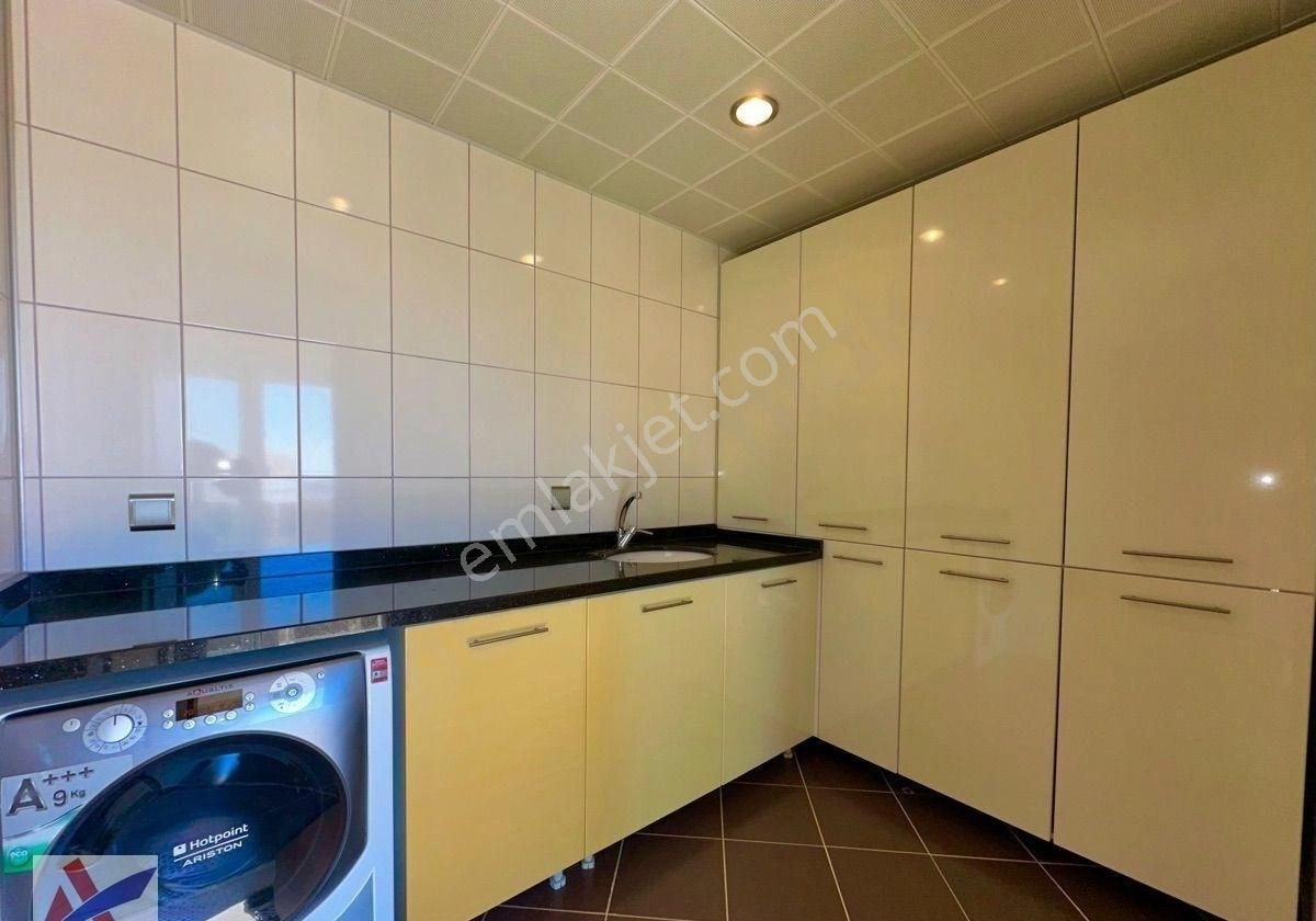 Cikcilli’de Full Deniz Kale Manzaralı Özel Yapım Müstakil Villa - Görsel 32