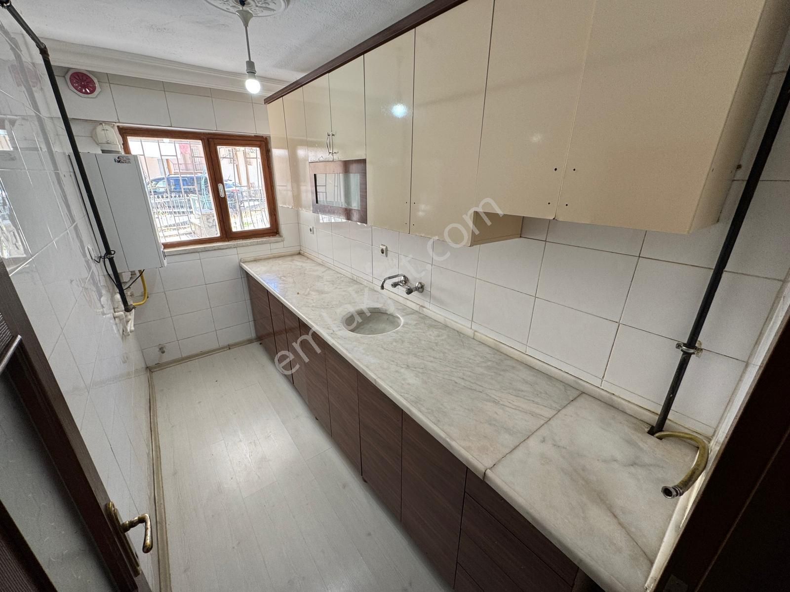 Keçiören Ufuktepe'de Cadde Üzerinde Yatırıma Uygun 1+1