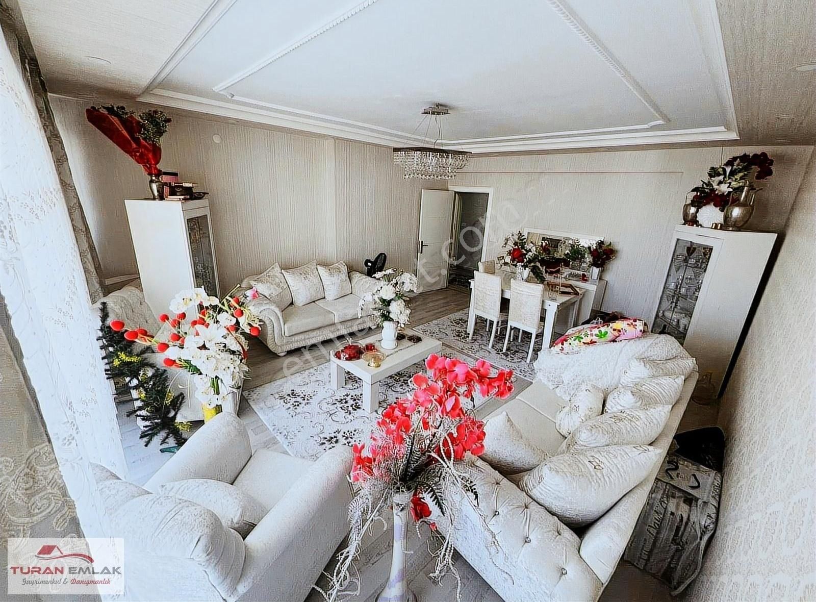 Vcılar'da Full + Full Yapılı 4+1 Site Dairesi*