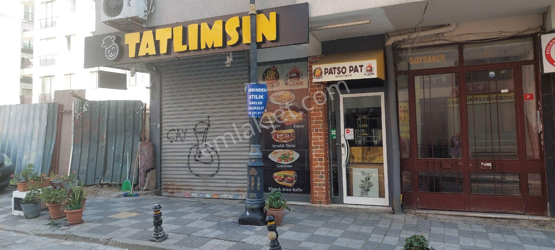Maltepe Cumhuriyet Meydanına 100metre Mesafede 15m2 Dükkan