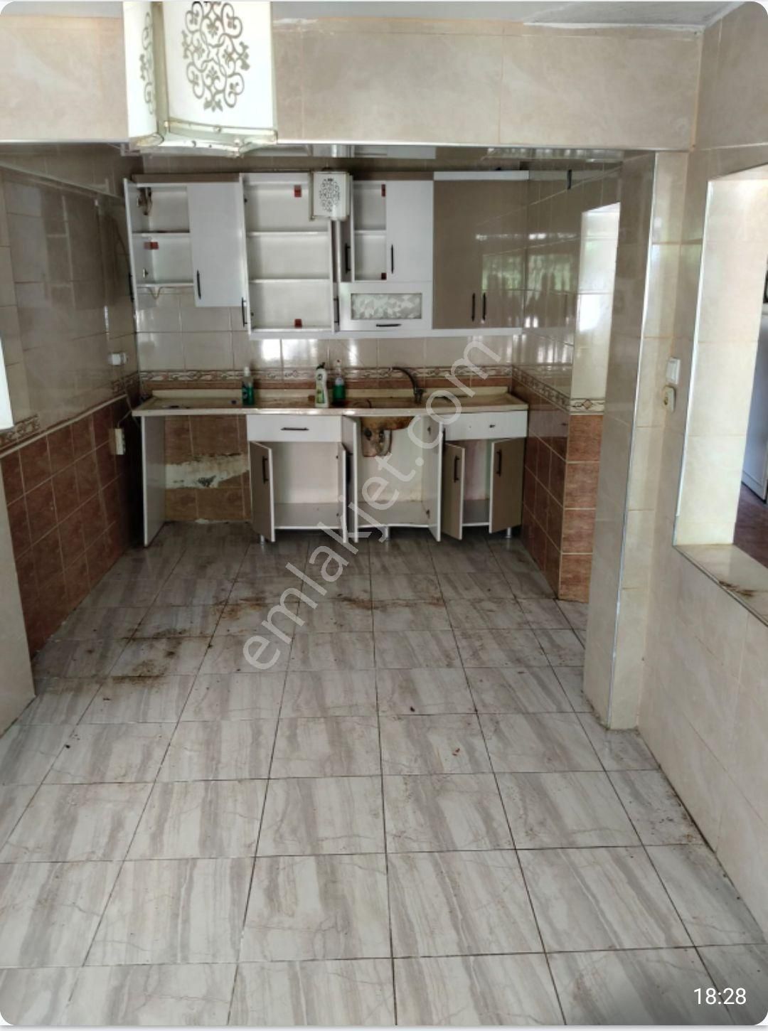 Güney Hastanesi Civarı Satılık Tek Katlı Müstakil Ev