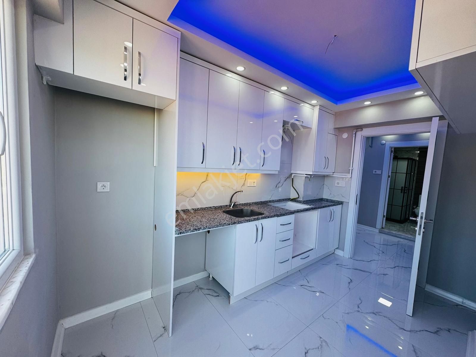 Sahibinden Satılık 2+1 Full+full Tadilatlı Manisanın Tam Merkezinde Daire