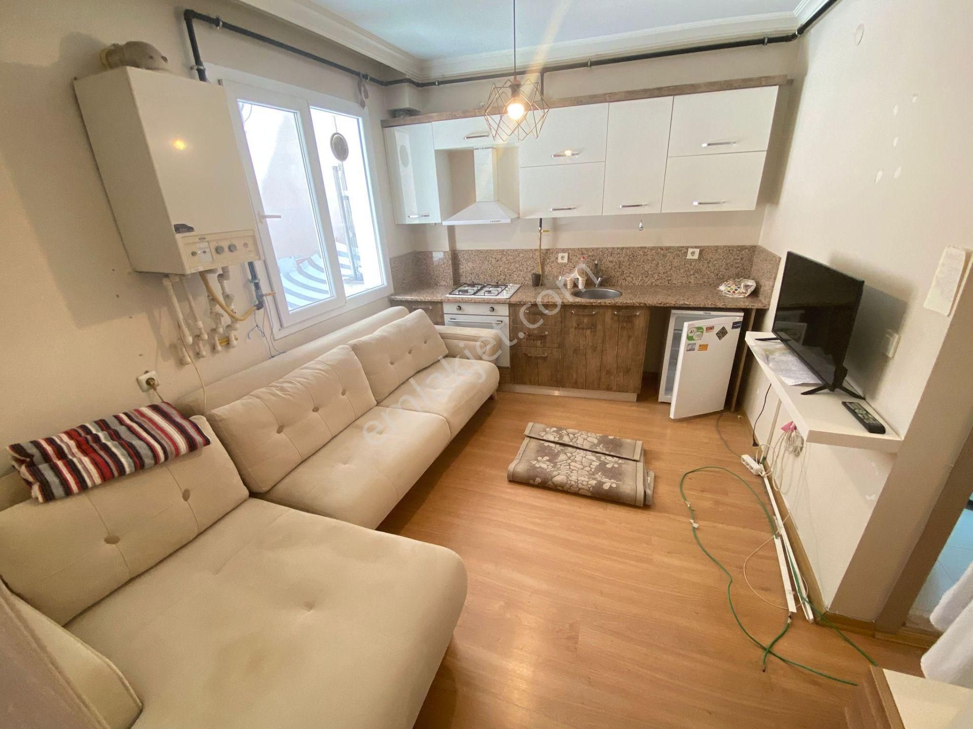 Buca Kozağaç Mah.de Meydan Yakını 1+1 40m2 Dgazlı Eşyalı Arakat Kiralık Daire