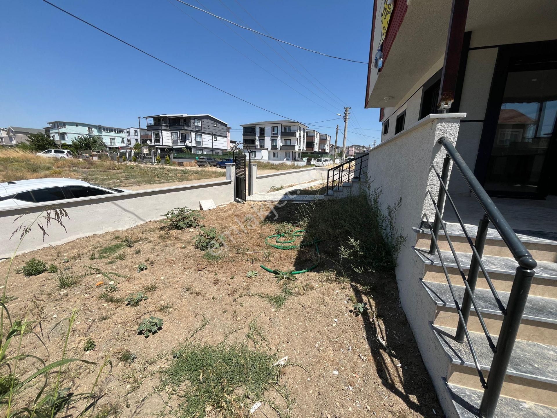 Ata Gayrimenkul'den 2 Katlı Parka Cephe Köşebaşı Satılık Villa - Görsel 4