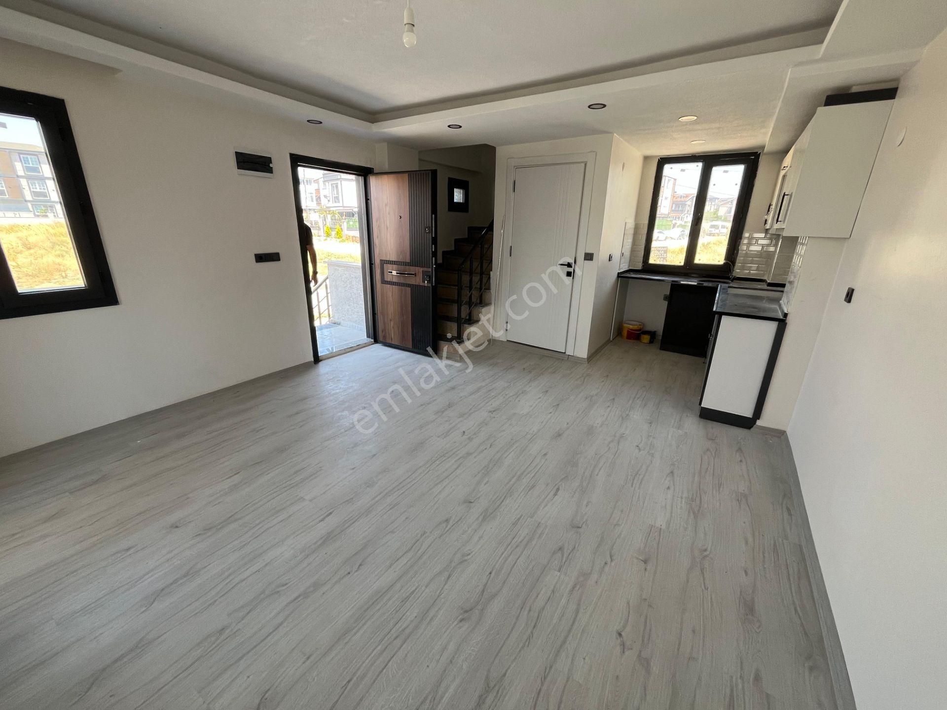 Ata Gayrimenkul'den 2 Katlı Parka Cephe Köşebaşı Satılık Villa - Görsel 7