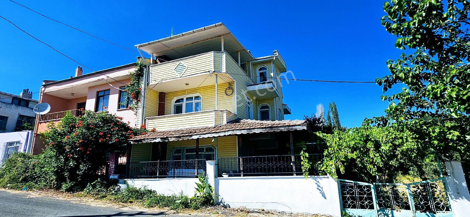 Acil Satılık Tekirdağ Barbarosta Geniş Bahçeli Denize Yakın Müstakil Ev