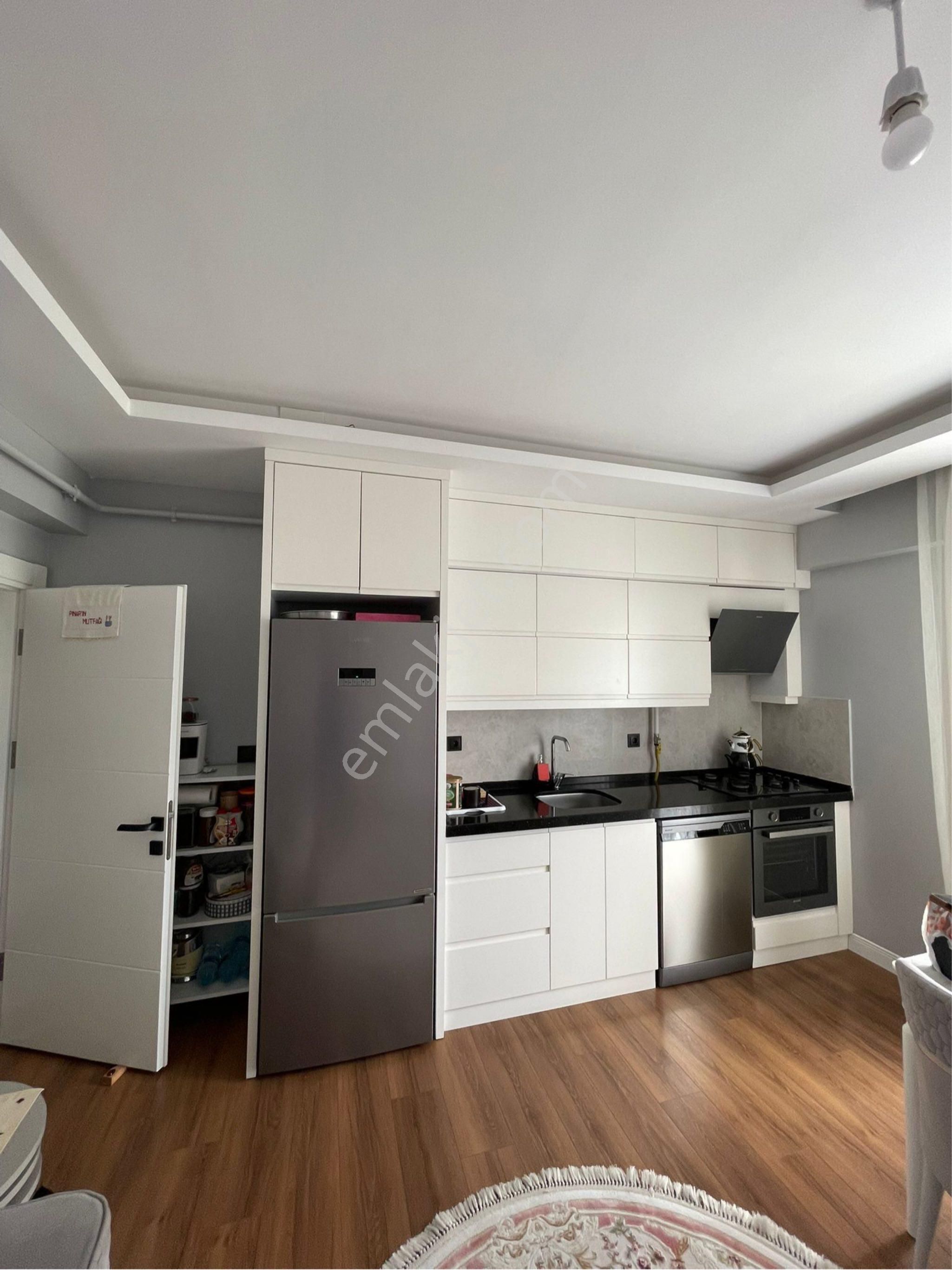 Cumhuriyette Satılık 2+1 Daire