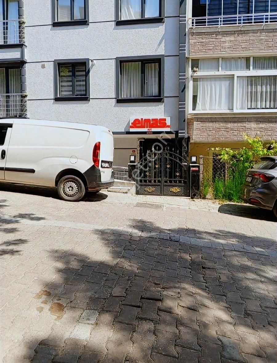 Avcılar Kaymakamlık Yanı 80,m2 Depo) 15bin