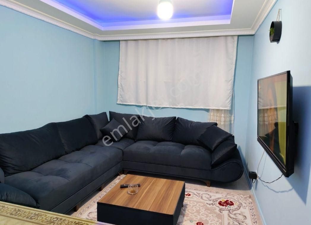 Sahibinden Eşyalı 1 + 1 Bahçe Katı Whatsapptan Ulaşabilirsiniz