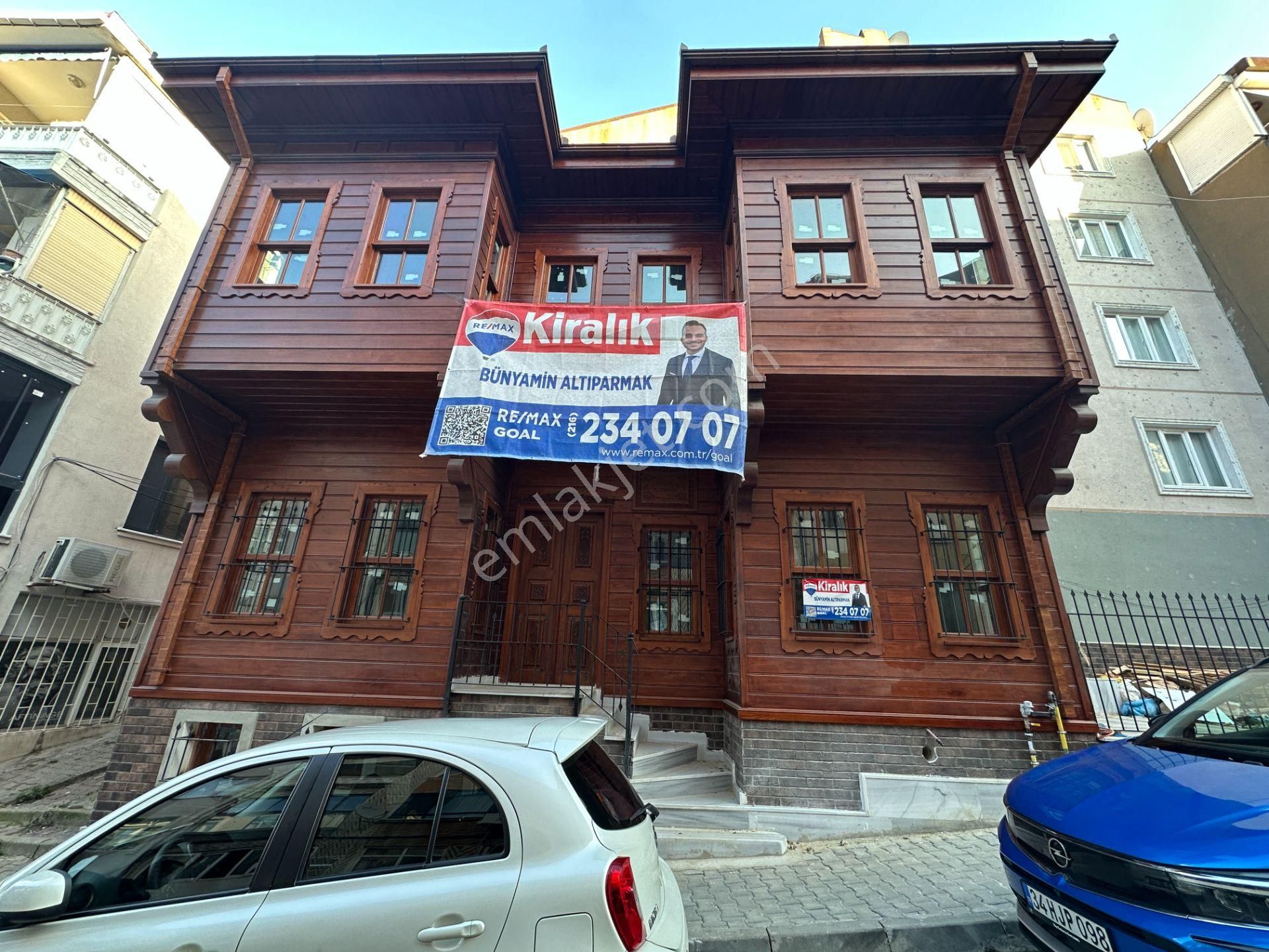 Üsküdar Ahmediye Tunusbağı Cd. Altı Kiralık Köşk / İşyeri&konuta