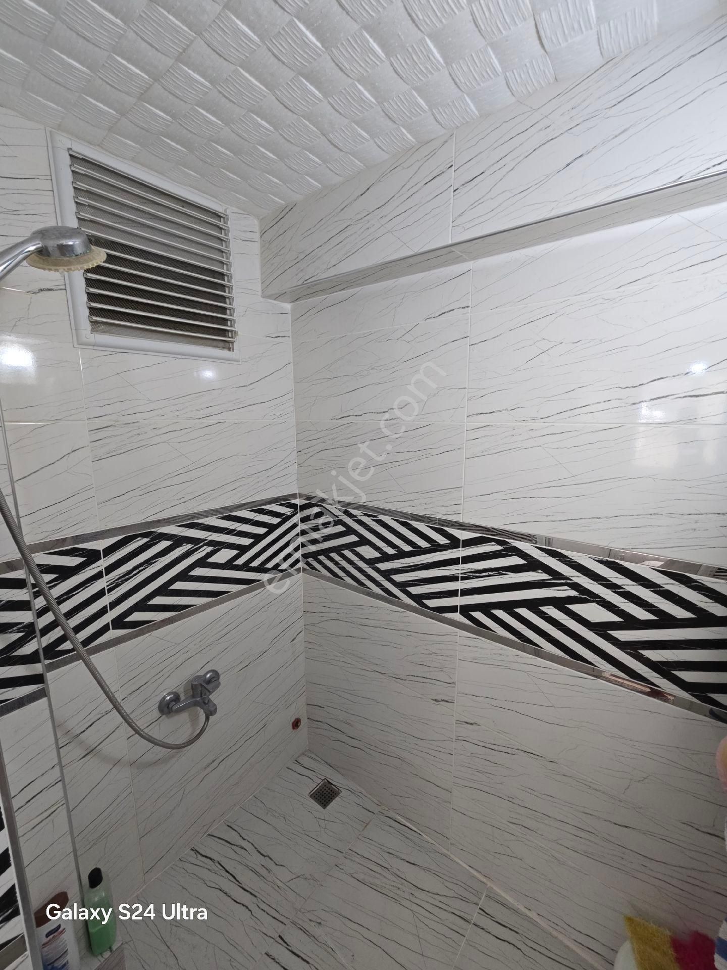 Kuşadası Ege Mahallesinde Havuzlu Güvenlikli Sitede Doğalgazlı Geniş 3+1 Daire - Görsel 31