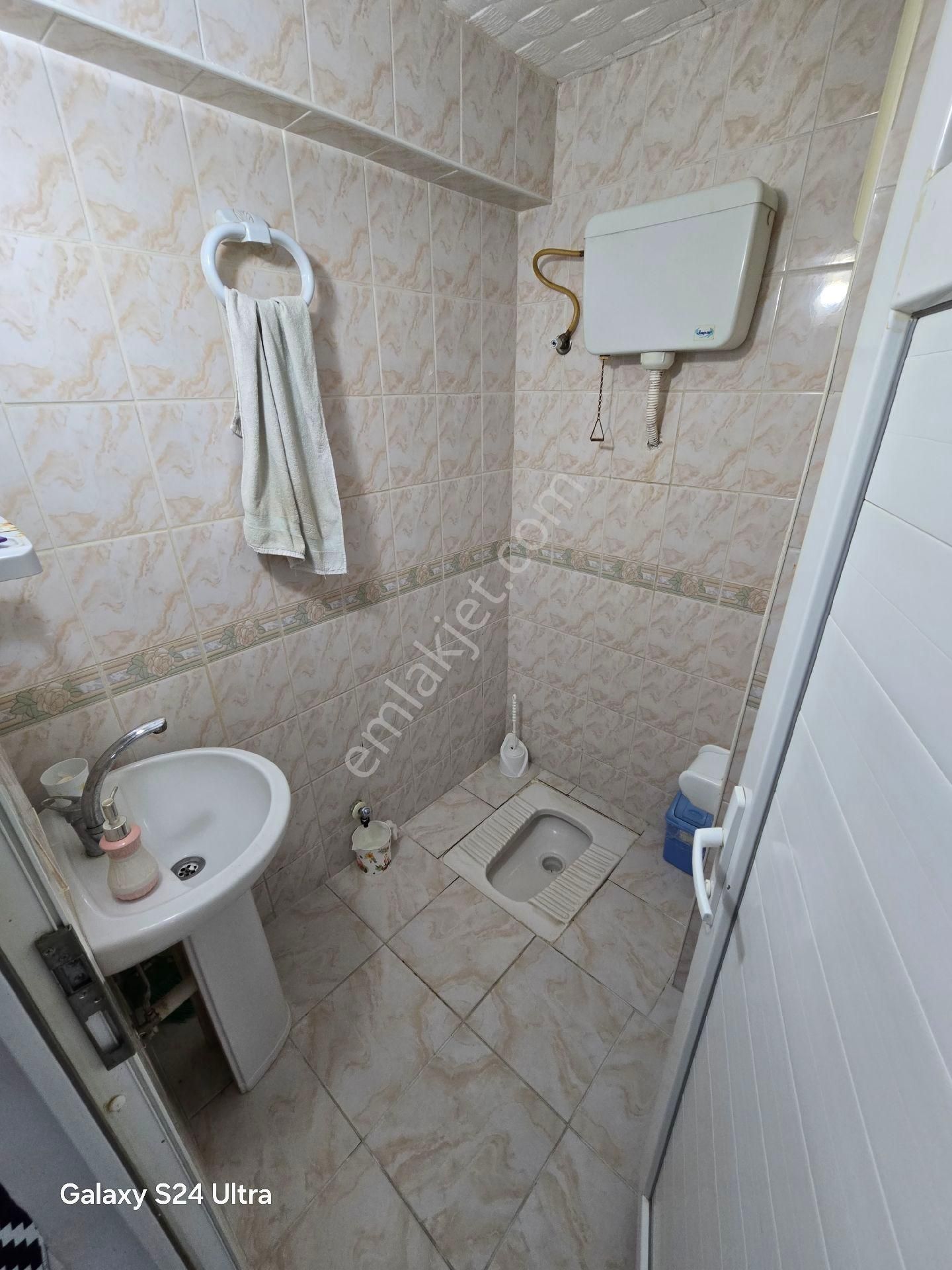 Kuşadası Ege Mahallesinde Havuzlu Güvenlikli Sitede Doğalgazlı Geniş 3+1 Daire - Görsel 28