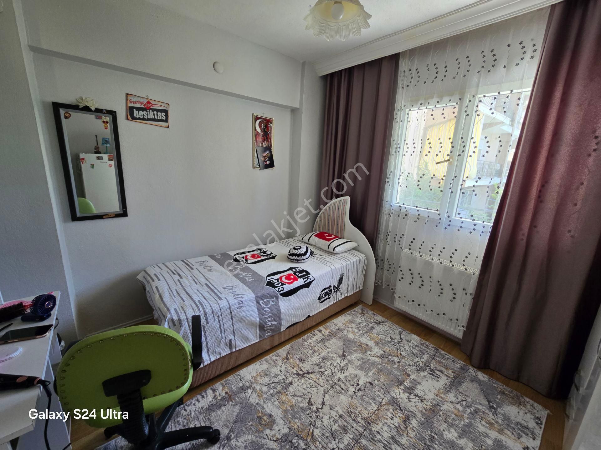 Kuşadası Ege Mahallesinde Havuzlu Güvenlikli Sitede Doğalgazlı Geniş 3+1 Daire - Görsel 4