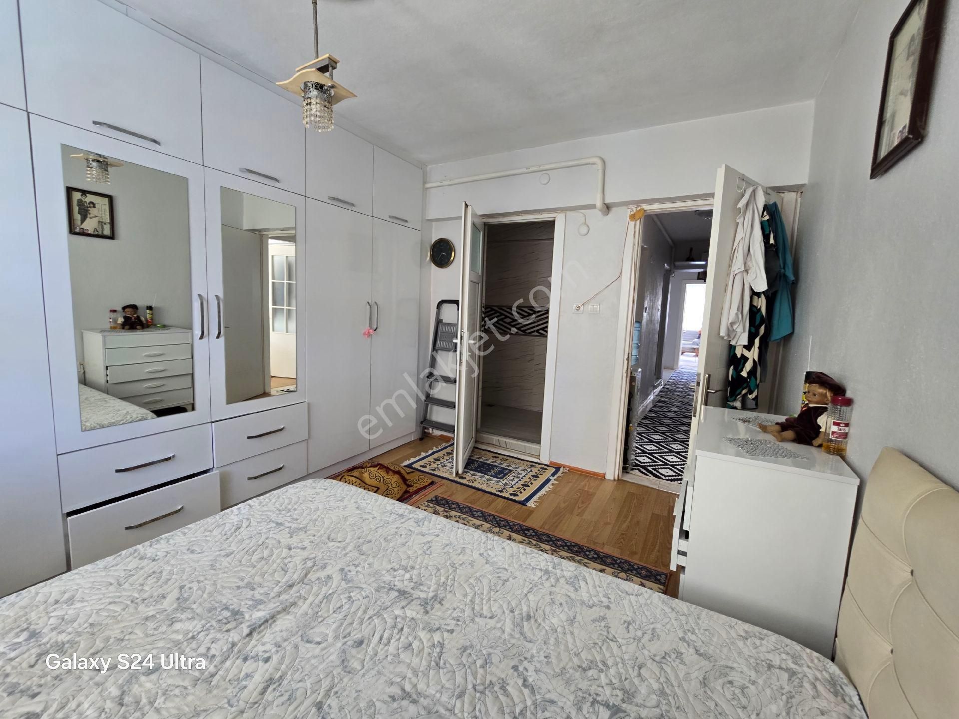 Kuşadası Ege Mahallesinde Havuzlu Güvenlikli Sitede Doğalgazlı Geniş 3+1 Daire - Görsel 32